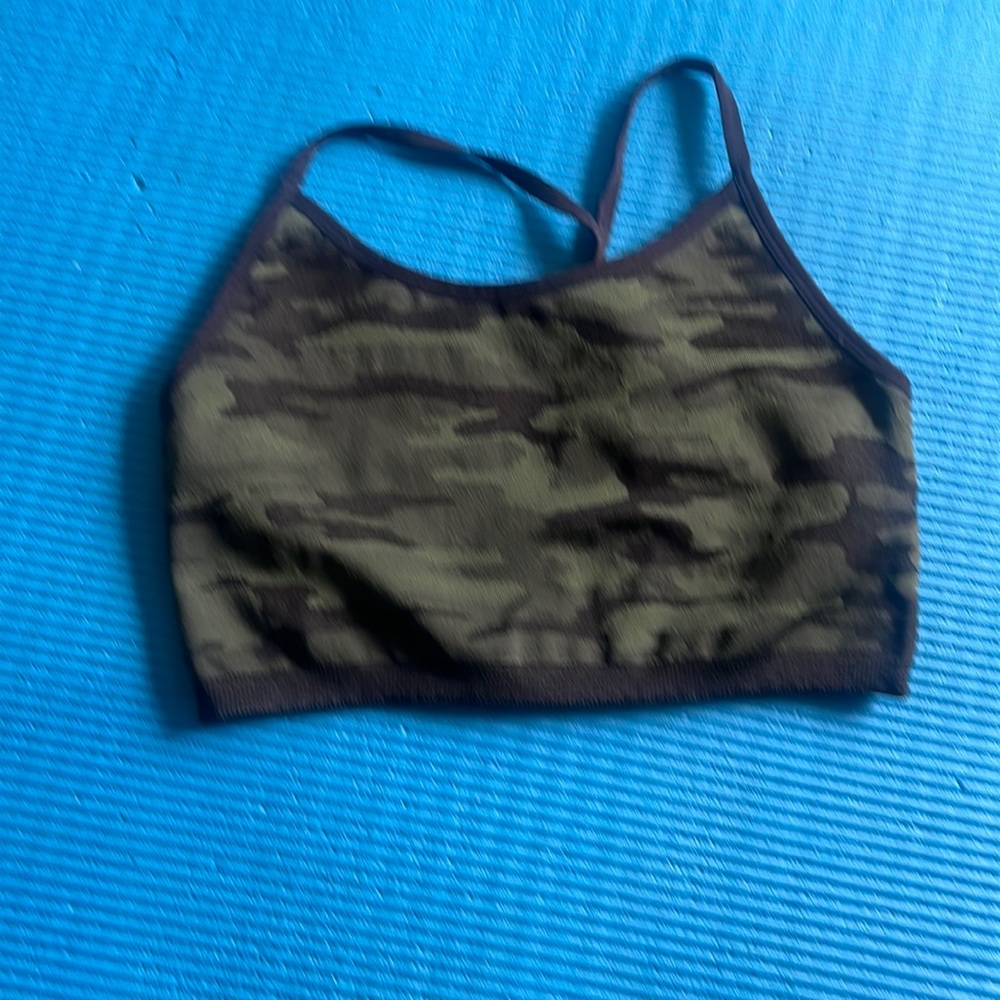 Workout too size medium forever 21